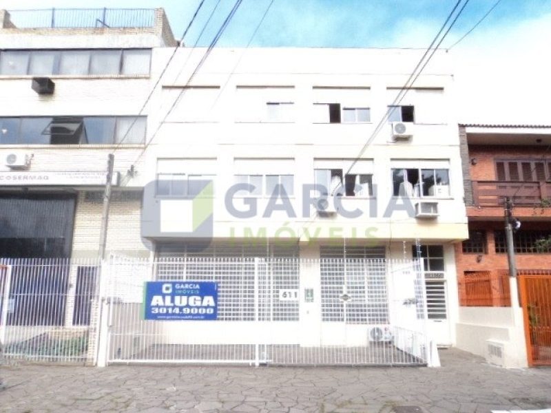 Depósito com 232m² no bairro Navegantes em Porto Alegre
