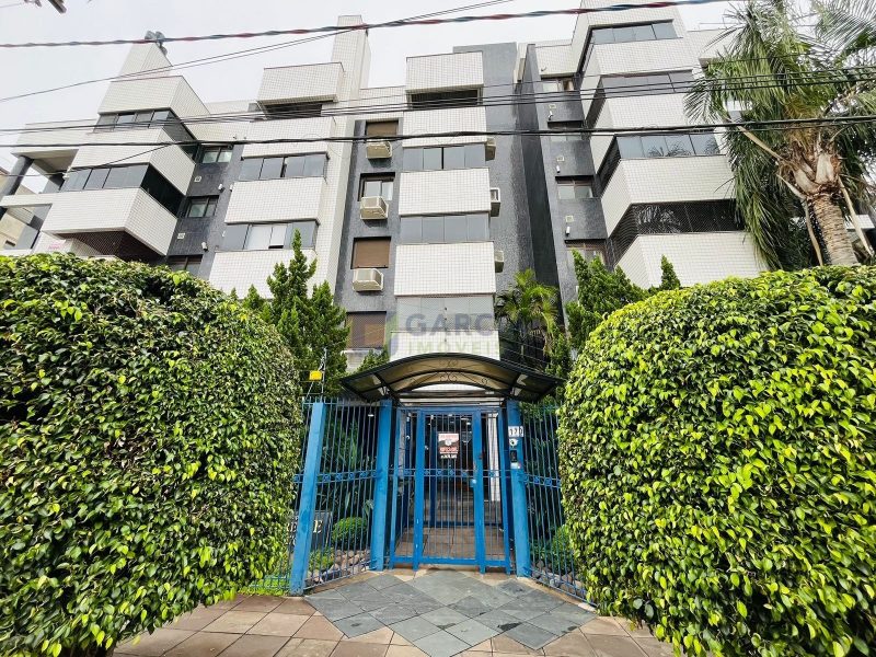 Apartamento com 60m², 2 dormitórios, 1 vaga no bairro São Sebastião em Porto Alegre