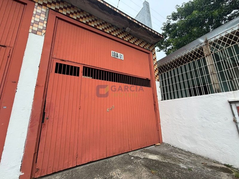 Depósito com 200m², 2 vagas no bairro Parque Santa Fé em Porto Alegre