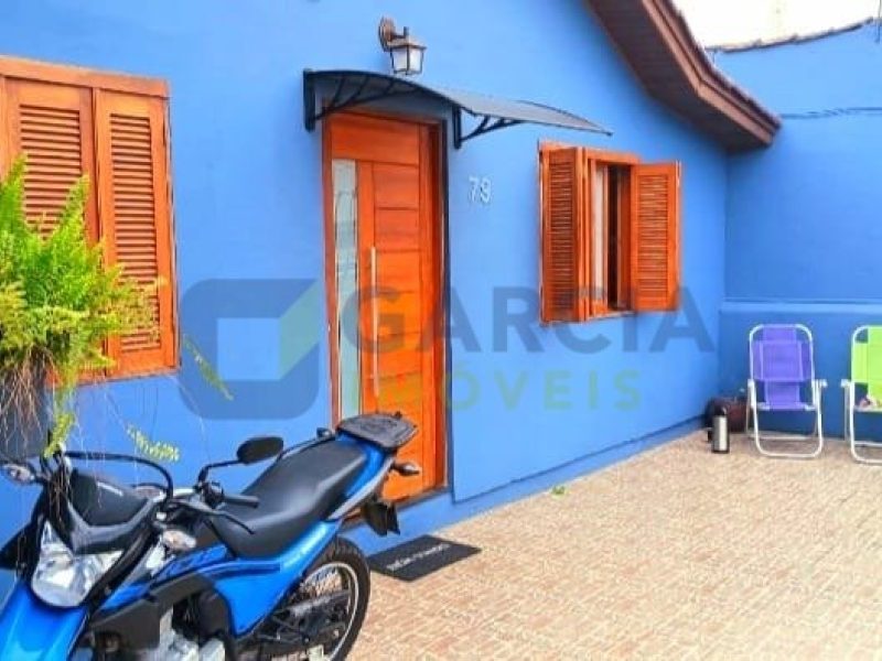 Casa com 179m², 4 dormitórios, 1 suíte, 1 vaga no bairro Sarandi em Porto Alegre