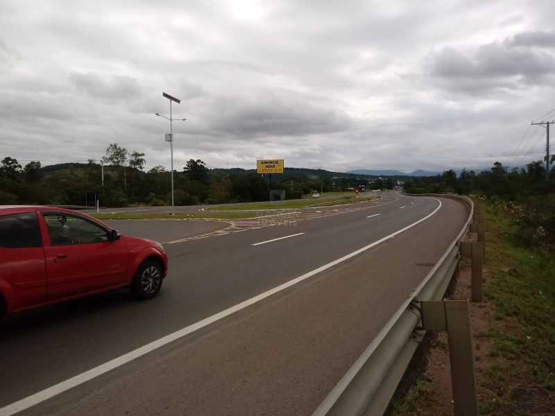 Terreno com 192m² no bairro Santa Maria em Taquara