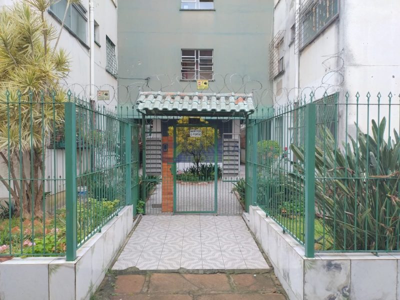 Apartamento com 45m², 2 dormitórios, 1 vaga no bairro Rubem Berta em Porto Alegre