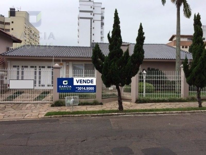 Casa com 230m², 3 dormitórios, 1 suíte, 2 vagas no bairro Jardim Lindóia em Porto Alegre