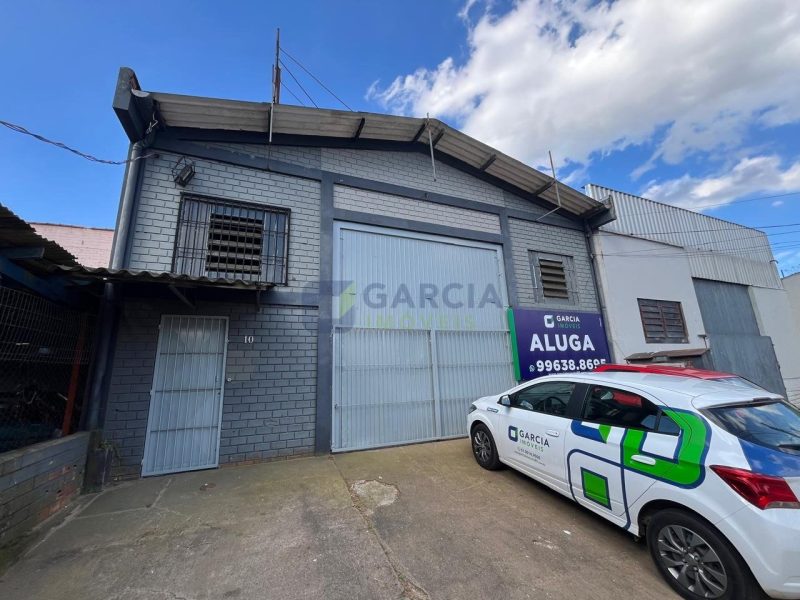 Depósito com 240m², 3 vagas no bairro Sarandi em Porto Alegre