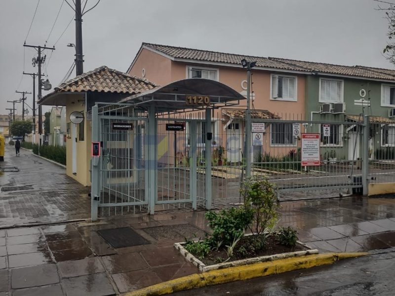Casa em Condomínio com 72m², 2 dormitórios, 1 suíte, 2 vagas no bairro Sarandi em Porto Alegre