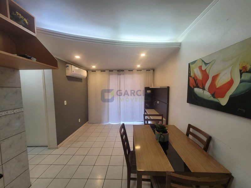 Apartamento com 48m², 2 dormitórios, 1 vaga no bairro Sarandi em Porto Alegre