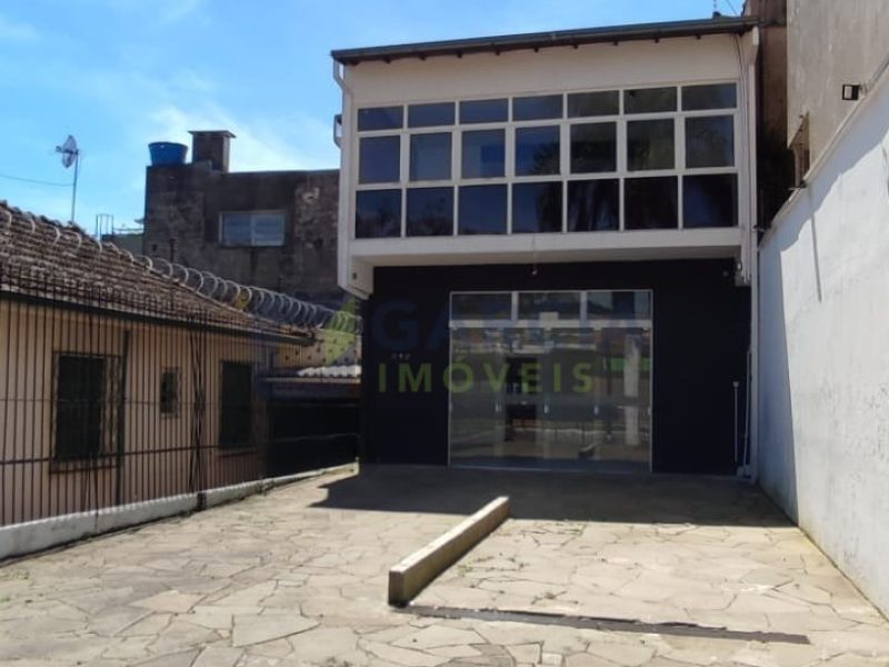 Loja com 153m², 2 vagas no bairro Partenon em Porto Alegre