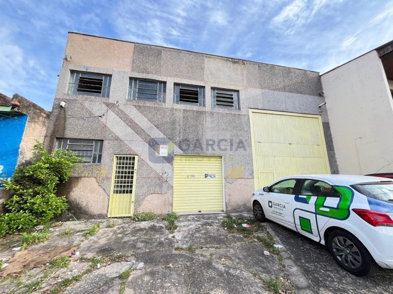 Depósito com 300m², 2 vagas no bairro Sarandi em Porto Alegre