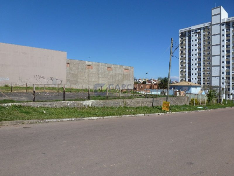 Terreno com 653m² no bairro Jardim Itu em Porto Alegre
