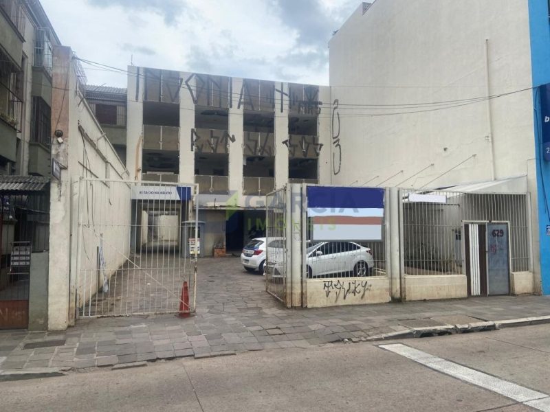 Prédio com 1.460m² no bairro Floresta em Porto Alegre