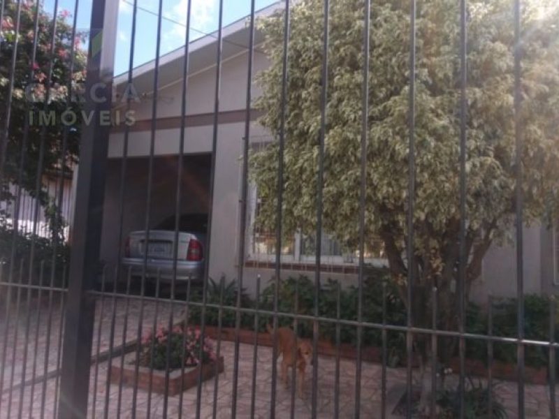 Casa com 120m², 3 dormitórios, 1 suíte, 1 vaga no bairro Sarandi em Porto Alegre