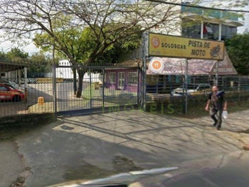 Terreno com 1.469m² no bairro São Sebastião em Porto Alegre