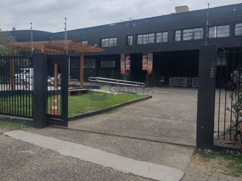 Depósito com 2.400m² no bairro Anchieta em Porto Alegre