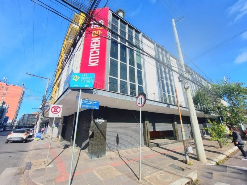 Prédio com 620m² no bairro Navegantes em Porto Alegre