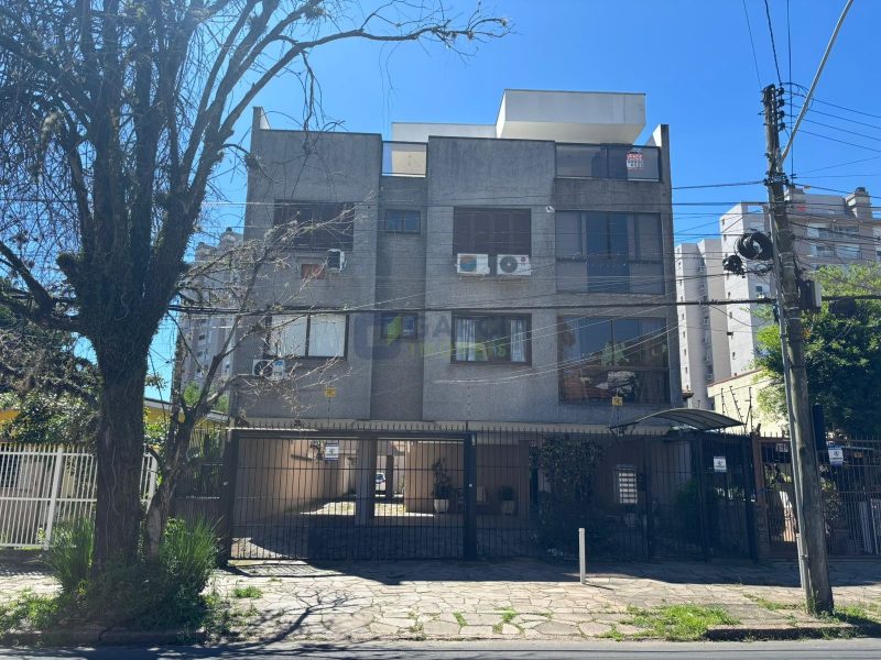 Apartamento com 90m², 3 dormitórios, 1 suíte, 1 vaga no bairro Jardim Lindóia em Porto Alegre