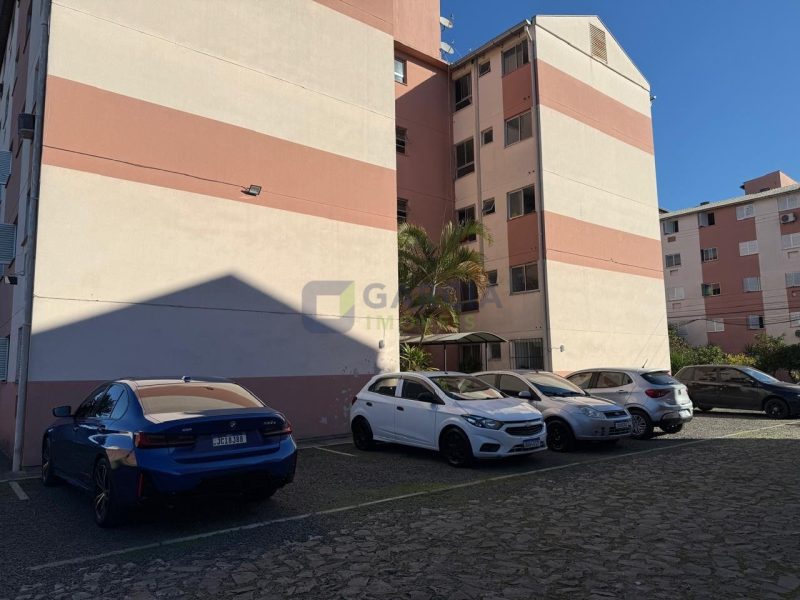 Apartamento com 37m², 2 dormitórios, 1 vaga no bairro Alta Petrópolis em Porto Alegre