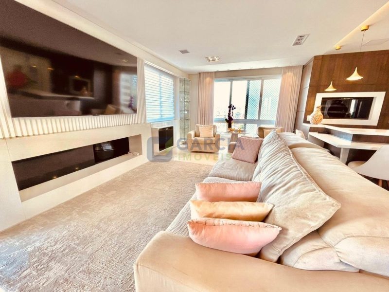 Apartamento com 180m², 3 dormitórios, 3 suítes, 4 vagas no bairro Bela Vista em Porto Alegre