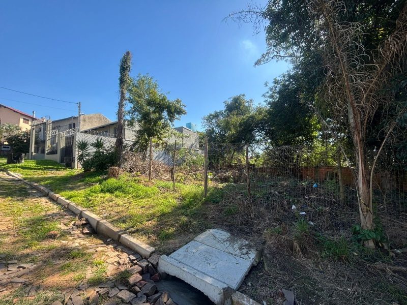 Terreno com 364m² no bairro Parque Santa Fé em Porto Alegre