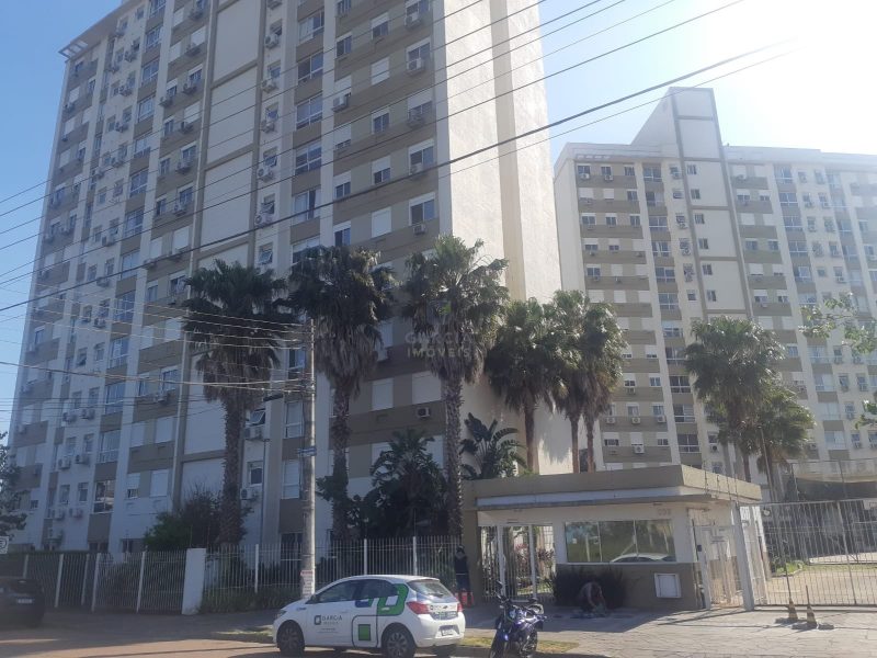 Apartamento com 65m², 2 dormitórios, 1 suíte, 1 vaga no bairro Jardim Itu em Porto Alegre