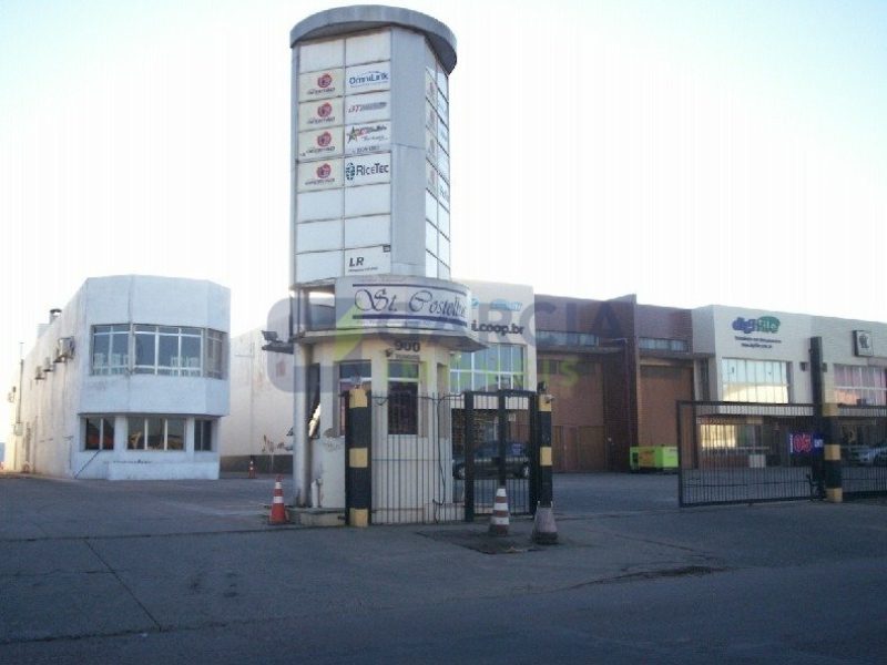 Depósito com 713m² no bairro Sarandi em Porto Alegre