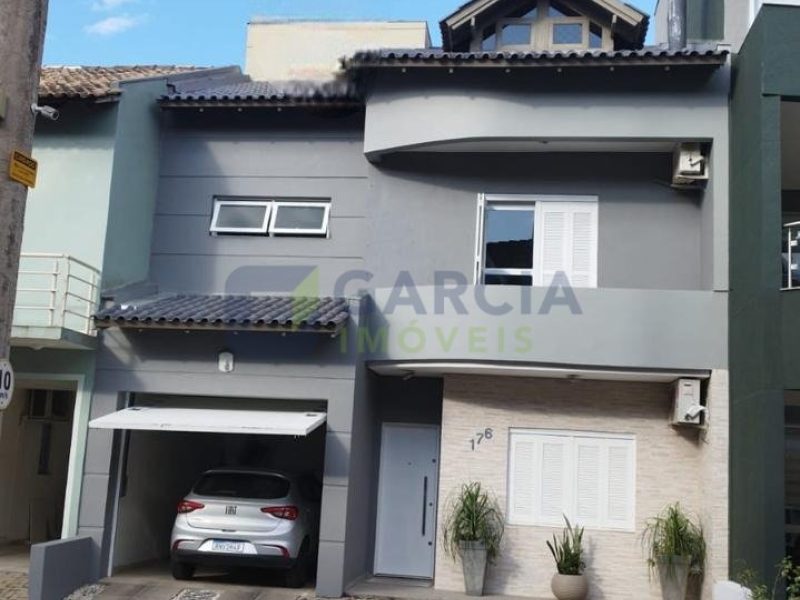 Casa em Condomínio com 156m², 3 dormitórios, 1 suíte, 3 vagas no bairro Ecoville em Porto Alegre