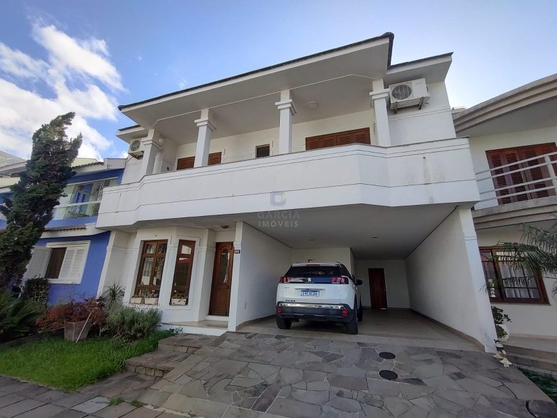 Casa com 100m², 3 dormitórios, 1 suíte, 3 vagas no bairro Sarandi em Porto Alegre