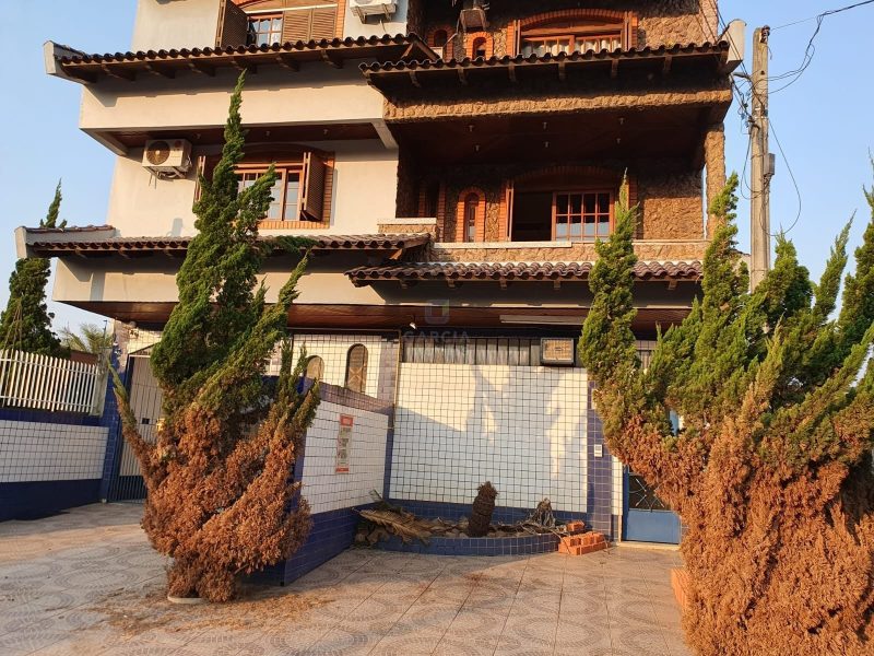 Prédio com 330m², 3 dormitórios, 1 suíte no bairro Vila Jardim América em Cachoeirinha